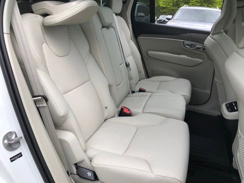 New 2025 Volvo XC90 B6 Plus w/ Protection Package Premier image 33