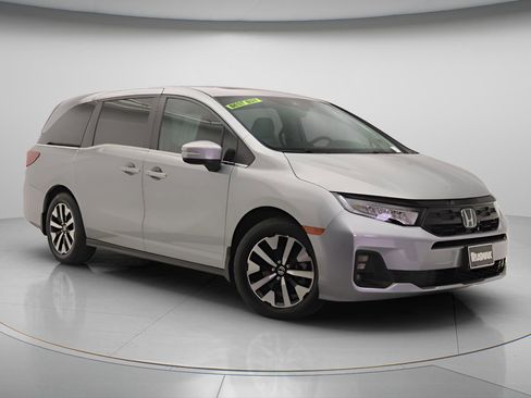 Used 2025 Honda Odyssey EX-L image 32