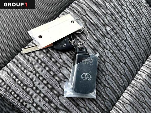 Used 2021 Toyota Tundra SR5 w/ TRD Off-Road Package image 14