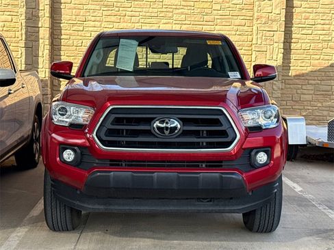 Used 2023 Toyota Tacoma SR5 w/ Technology Package image 2