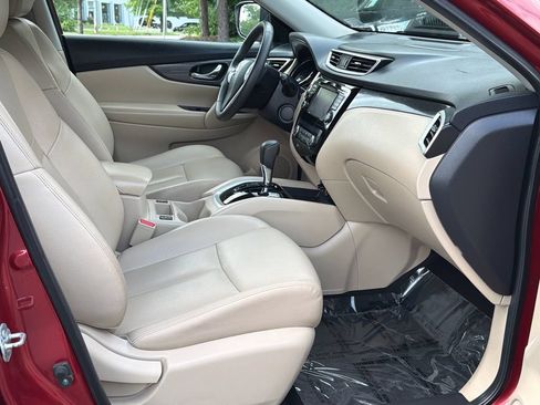 Used 2016 Nissan Rogue SL AWD/4WD image 12