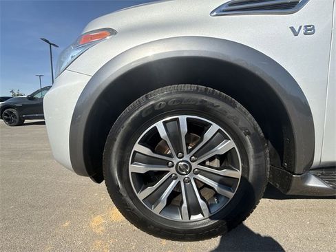 Used 2019 Nissan Armada SL w/ Premium Package image 10