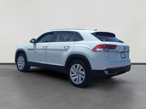 Certified 2022 Volkswagen Atlas Cross Sport SE AWD/4WD image 3