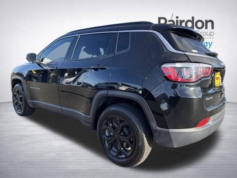 Used 2024 Jeep Compass Latitude AWD/4WD image 5