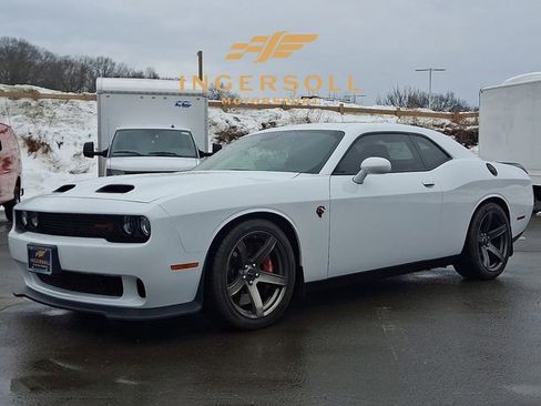 Used 2023 Dodge Challenger SRT Hellcat image 3