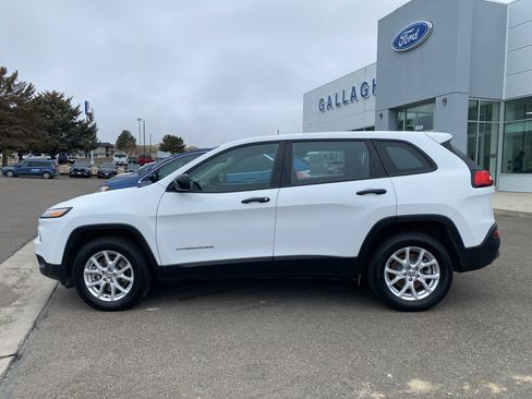 Used 2017 Jeep Cherokee Sport w/ Trailer Tow Group image 22