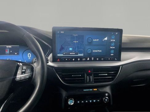 Used 2024 Ford Escape Platinum image 11