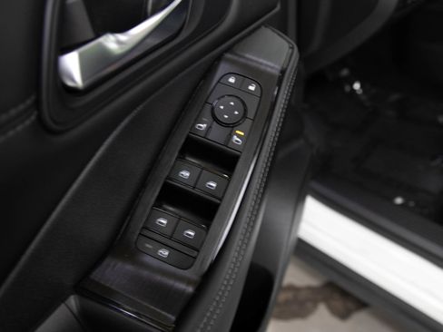 Used 2023 Nissan Rogue SV w/ SV Premium B Package AWD/4WD image 21