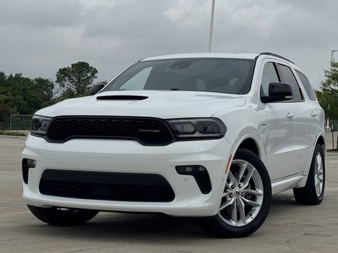 Used 2023 Dodge Durango R/T RWD image 2