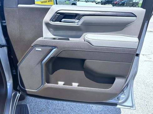 Certified 2025 Chevrolet Silverado 1500 LTZ w/ LTZ Convenience Package II AWD/4WD image 16