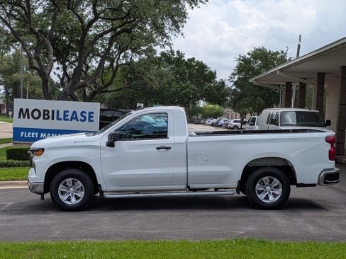 Used 2025 Chevrolet Silverado 1500 W/T image 9