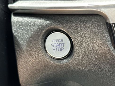 Used 2024 Kia Sorento S FWD image 22