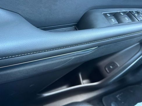 Used 2025 Buick Enclave Preferred image 32