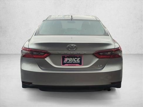 Used 2024 Toyota Camry LE image 7