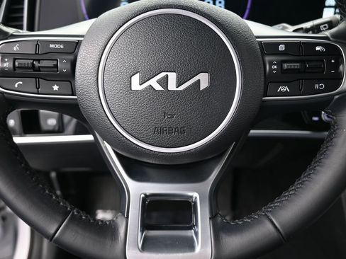 Used 2024 Kia Sportage EX image 32