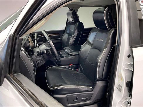 Used 2024 RAM 2500 Laramie w/ Cold Weather Group image 17