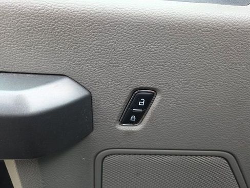 Used 2017 Ford F150 XLT w/ Equipment Group 302A Luxury image 22