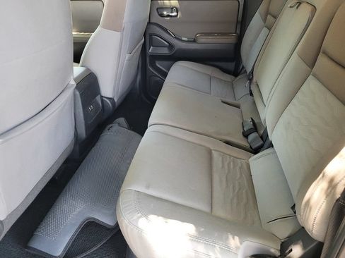 Used 2022 Nissan Frontier SV w/ Technology Package AWD/4WD image 10