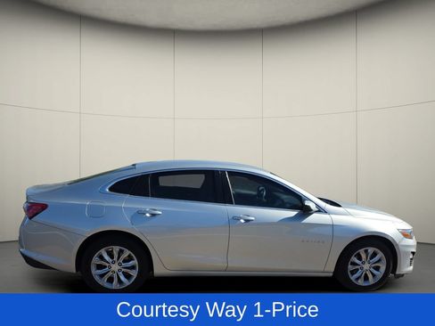 Used 2021 Chevrolet Malibu LT FWD image 11