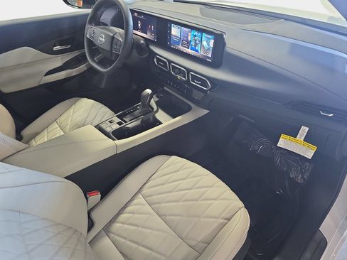 New 2026 Nissan Sentra SL w/ Floor Mat Package FWD image 10