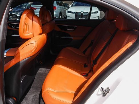 Used 2025 Mercedes-Benz C 300 Sedan image 18