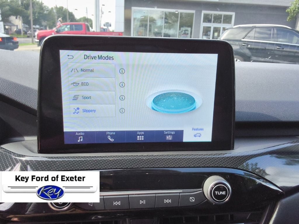 Certified 2025 Ford Escape ST-Line AWD/4WD image 45