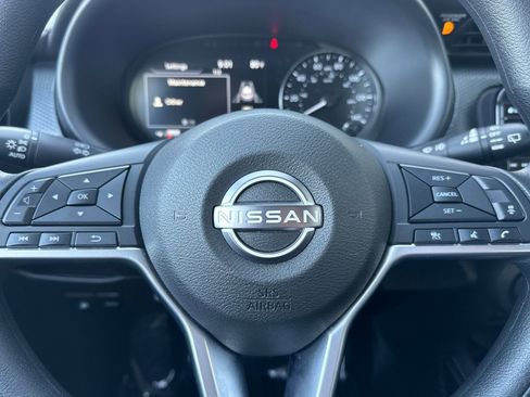 Used 2023 Nissan Kicks SV image 24