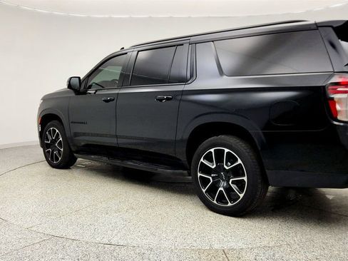 Used 2021 Chevrolet Suburban RST w/ Luxury Package AWD/4WD image 7