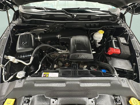 Used 2024 RAM 1500 Classic SLT AWD/4WD image 21
