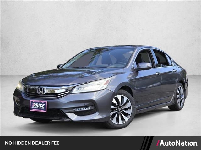 Used 2017 Honda Accord Touring image 1