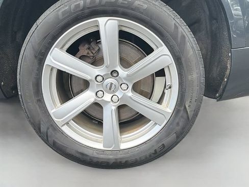 Used 2016 Volvo XC90 T8 Momentum w/ Vision Package AWD/4WD image 28