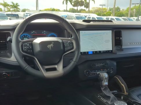New 2026 Ford Bronco Badlands AWD/4WD image 19
