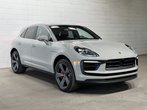 Used 2026 Porsche Macan S AWD/4WD image 5