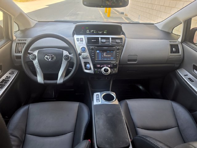 Used 2012 Toyota Prius V Five FWD image 2