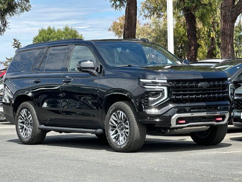 Used 2025 Chevrolet Tahoe Z71 w/ Z71 Off-Road Package AWD/4WD image 2