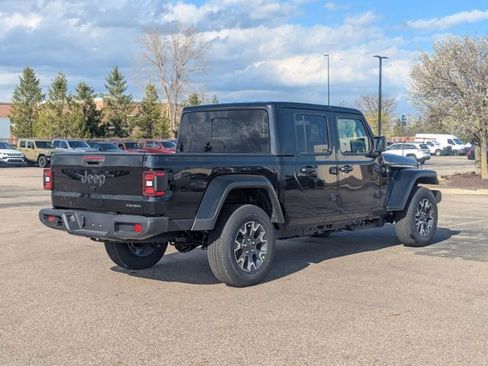 New 2026 Jeep Gladiator Sport AWD/4WD image 3