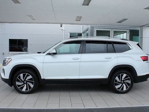 New 2025 Volkswagen Atlas SEL image 21