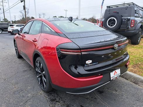 New 2026 Toyota Crown Platinum image 8