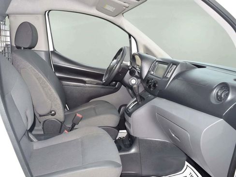 Used 2020 Nissan NV200 SV image 11