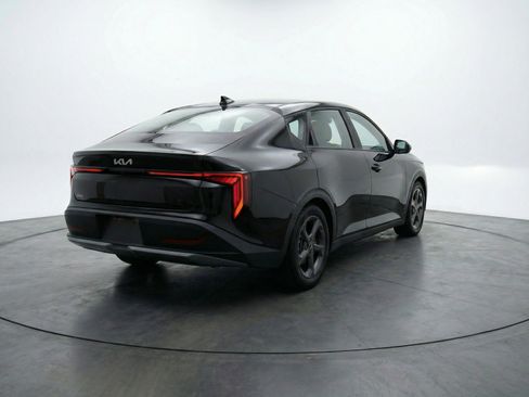 Used 2025 Kia K4 FWD image 9