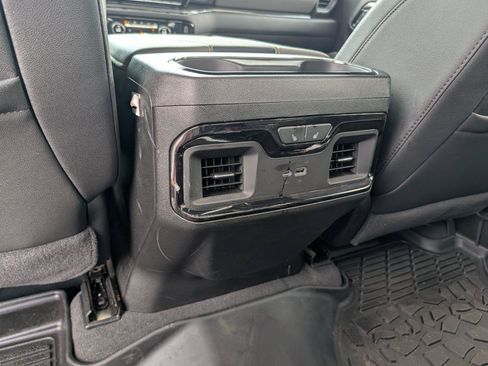 Used 2025 Chevrolet Silverado 2500 ZR2 w/ Technology Package AWD/4WD image 32