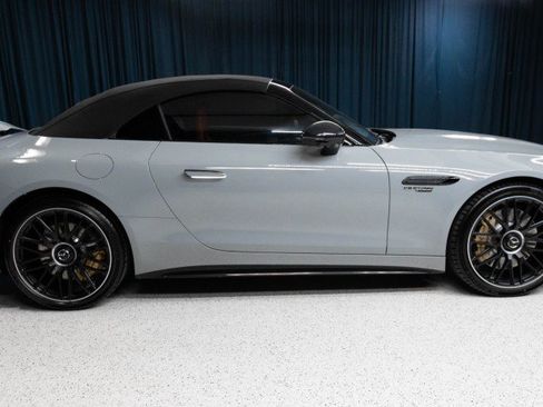 New 2026 Mercedes-Benz SL 63 AMG 4MATIC image 4