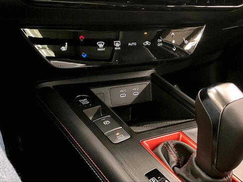 New 2025 Nissan Kicks SR w/ SR Premium Package image 78