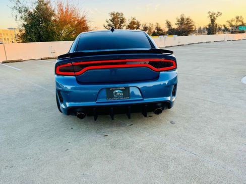 Used 2020 Dodge Charger Scat Pack w/ Dynamics Package image 7