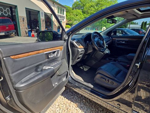 Used 2017 Honda CR-V EX-L image 11