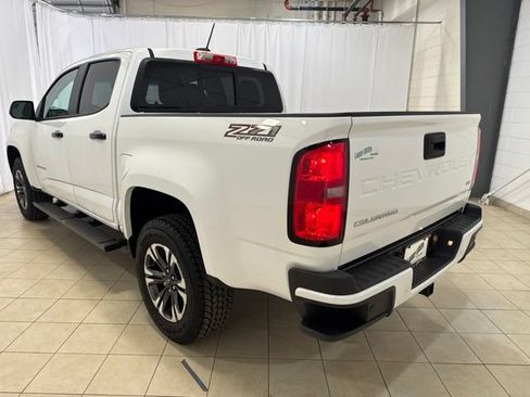Used 2022 Chevrolet Colorado Z71 AWD/4WD image 3