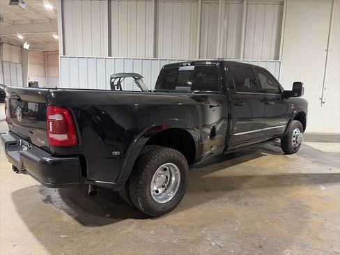 Used 2023 RAM 3500 Limited image 6