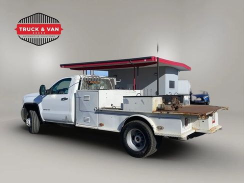 Used 2019 GMC Sierra 3500 2WD Regular Cab image 4