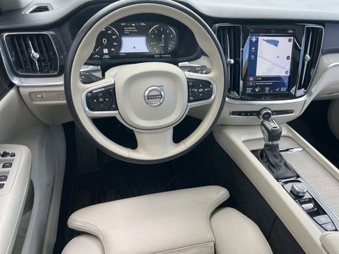 Used 2020 Volvo S60 T5 Inscription w/ Protection Package Premier image 42