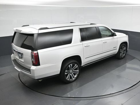 Used 2019 GMC Yukon XL Denali w/ Denali Ultimate Package AWD/4WD image 74